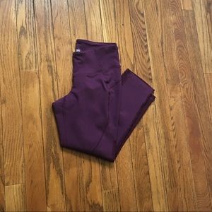 Old Navy Crop Legging